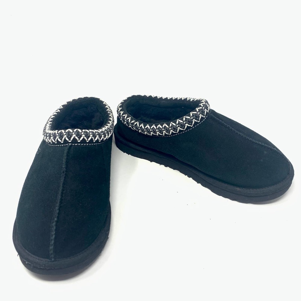 Ugg Australia Tasman Classic Slipper in Black.